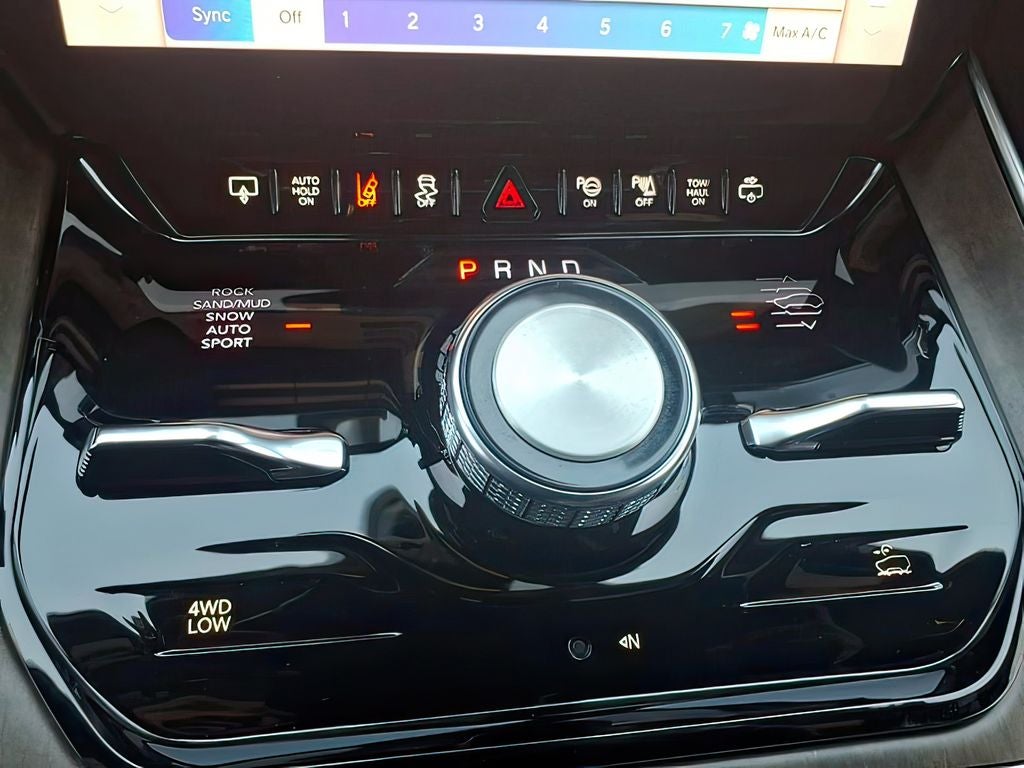 2022 Jeep Grand Wagoneer Series II