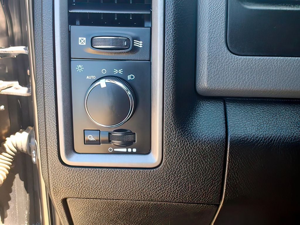2020 RAM 1500 Classic Tradesman