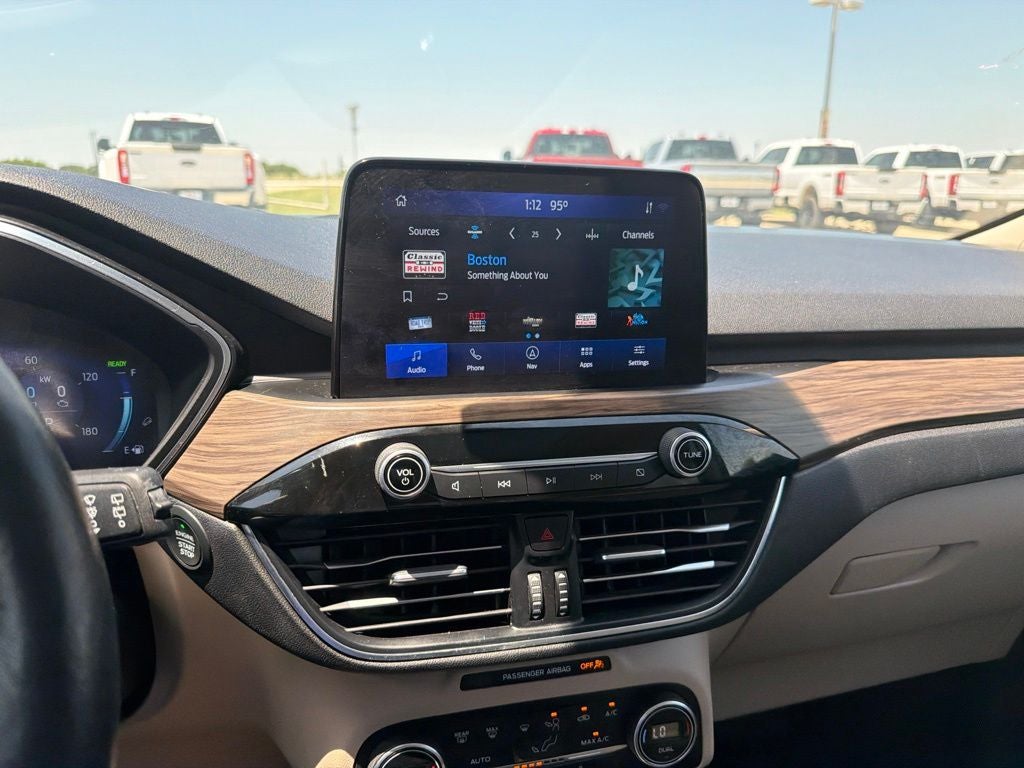2020 Ford Escape Hybrid Titanium