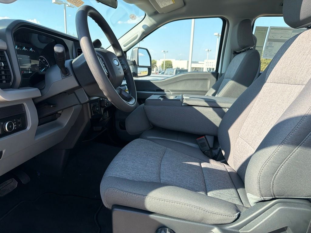 2027 Ford F-350SD XL
