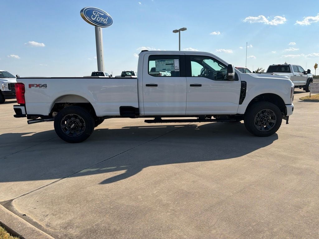 2027 Ford F-350SD XL
