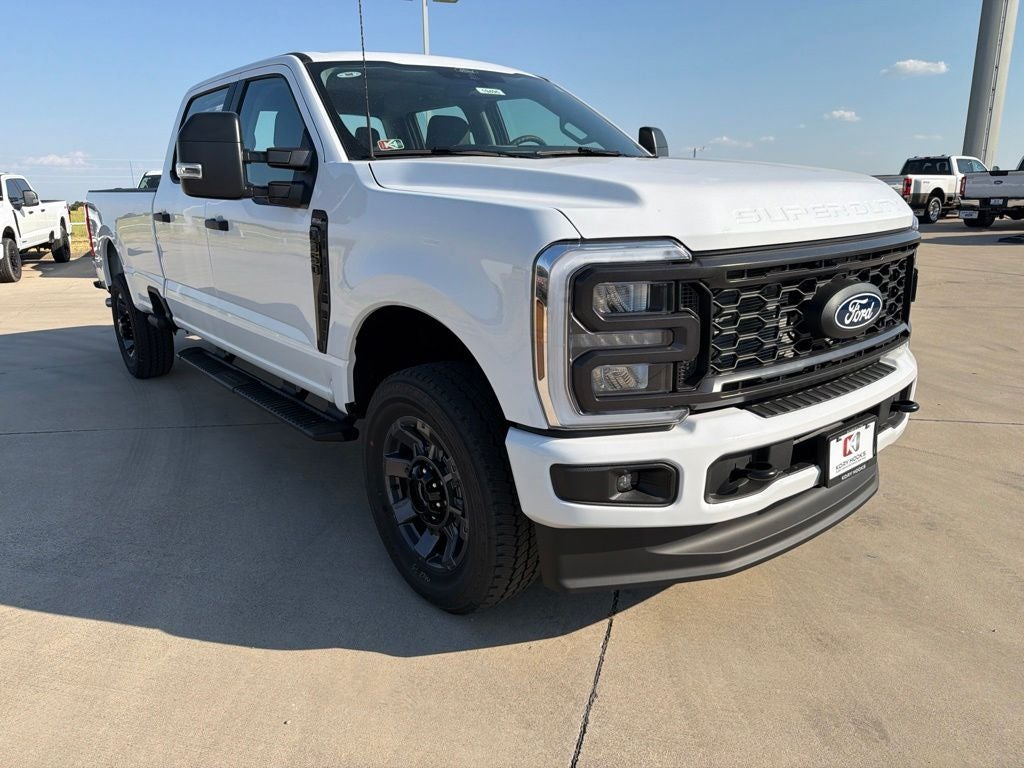 2027 Ford F-350SD XL