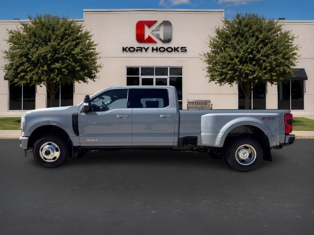 2027 Ford F-350SD Platinum DRW
