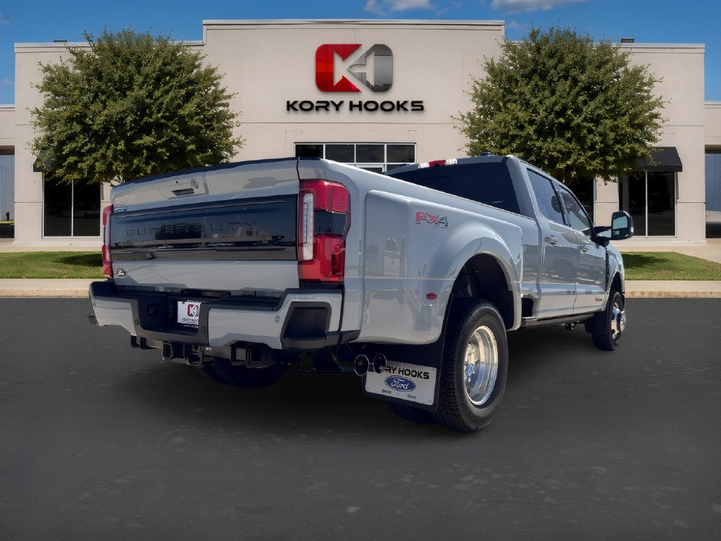 2027 Ford F-350SD Platinum DRW