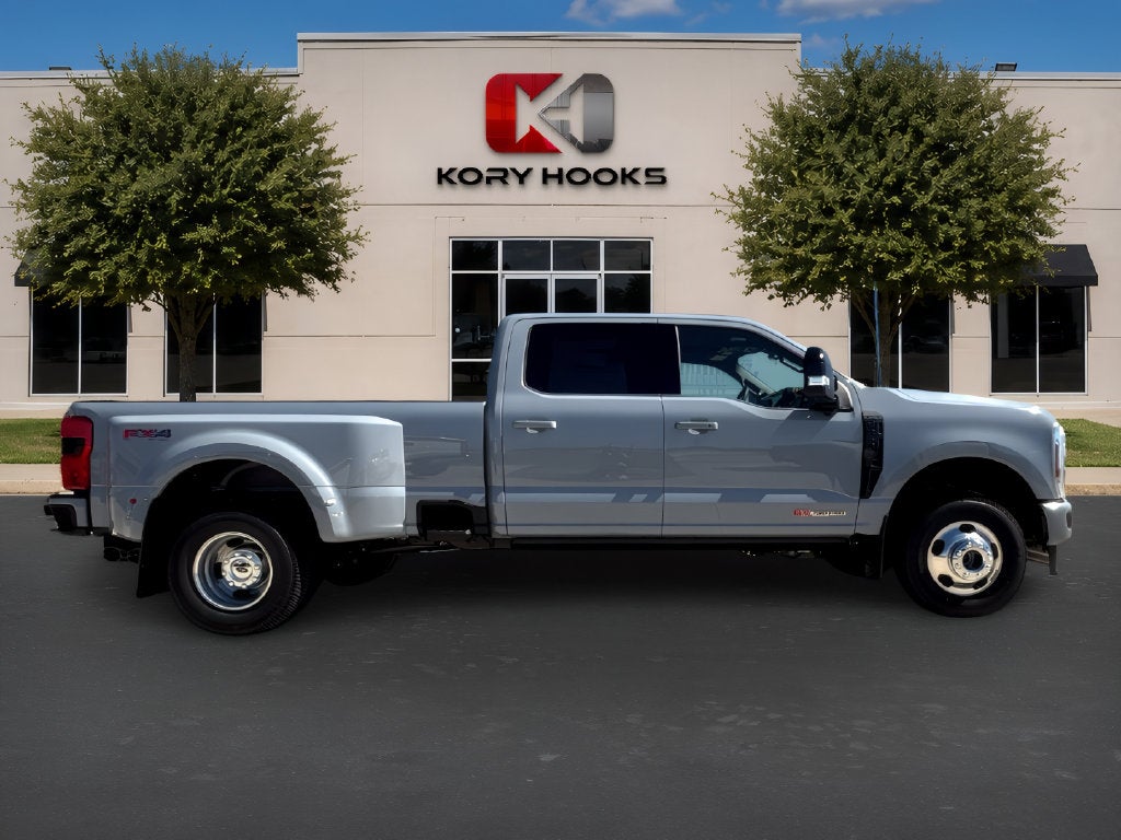 2027 Ford F-350SD Platinum DRW