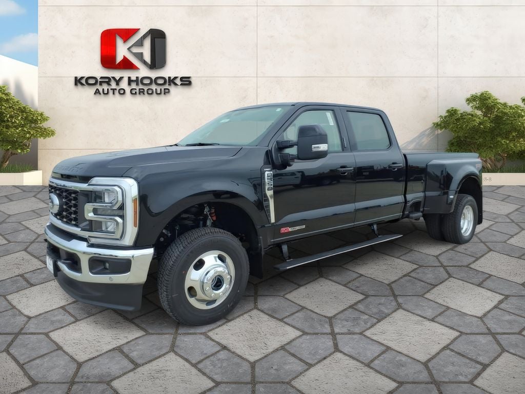 2026 Ford F-350SD Lariat DRW