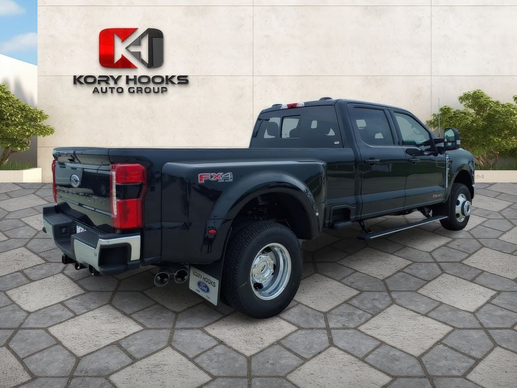 2026 Ford F-350SD Lariat DRW