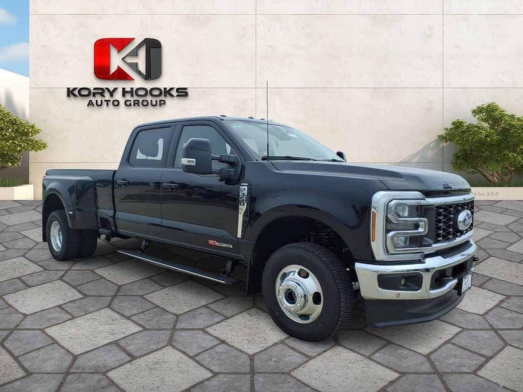 2026 Ford F-350SD Lariat DRW