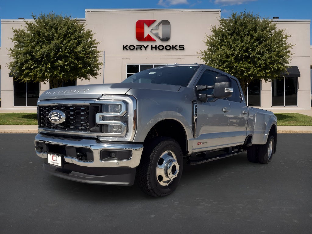 2027 Ford F-350SD Lariat DRW