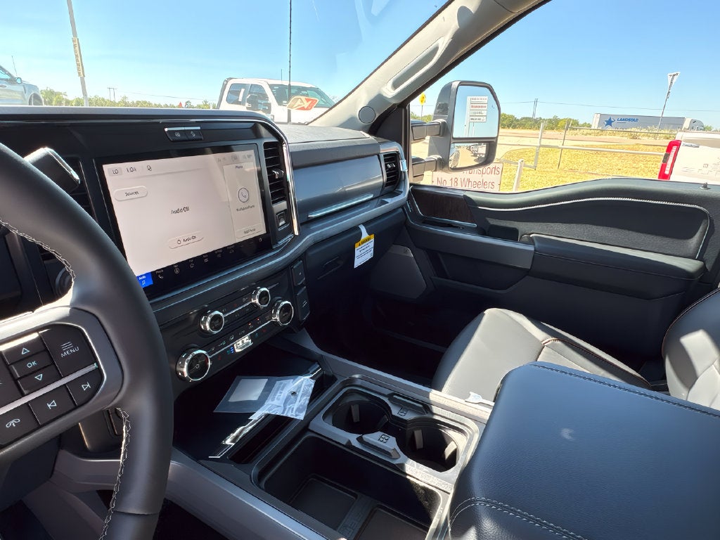 2027 Ford F-350SD Lariat DRW
