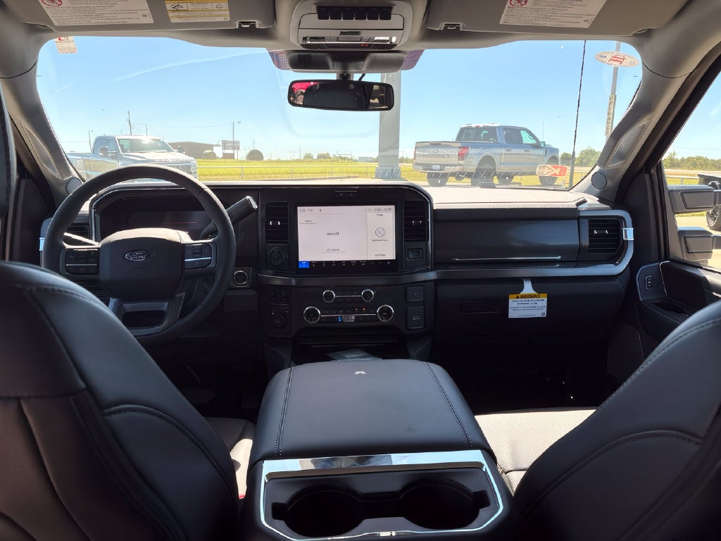 2027 Ford F-350SD Lariat DRW