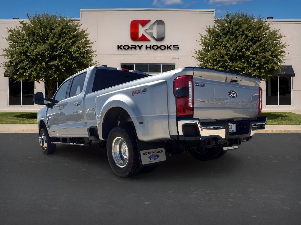 2027 Ford F-350SD Lariat DRW