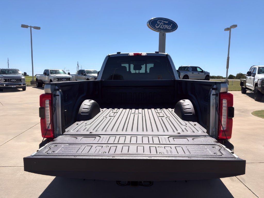 2027 Ford F-350SD Lariat DRW