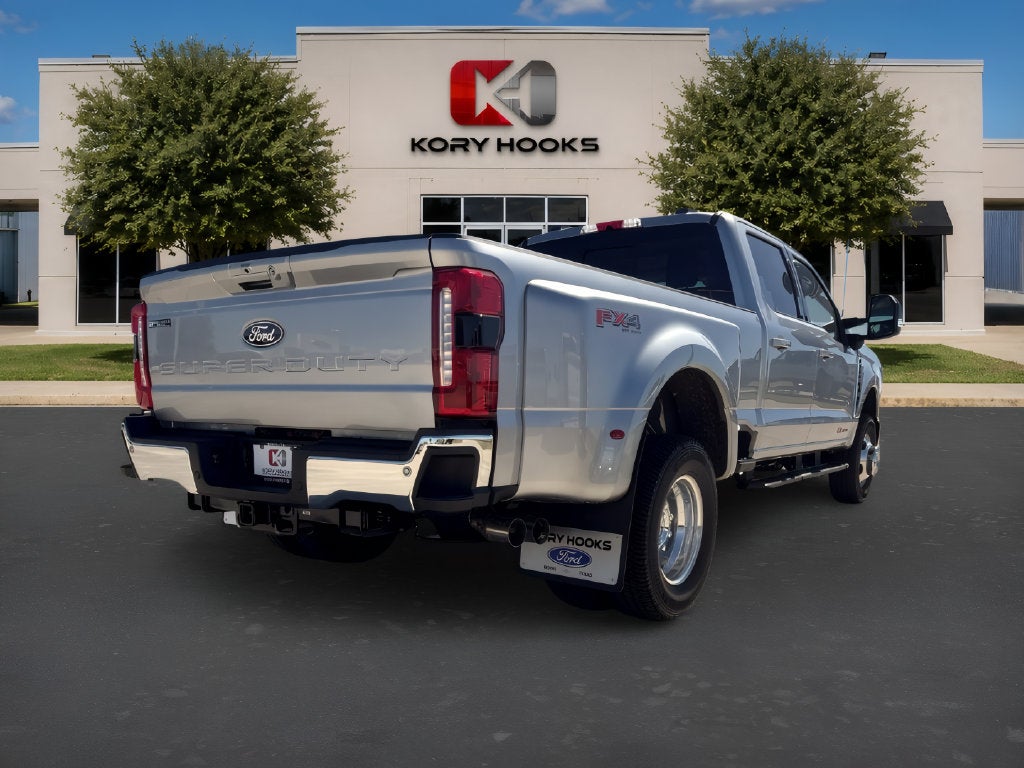 2027 Ford F-350SD Lariat DRW