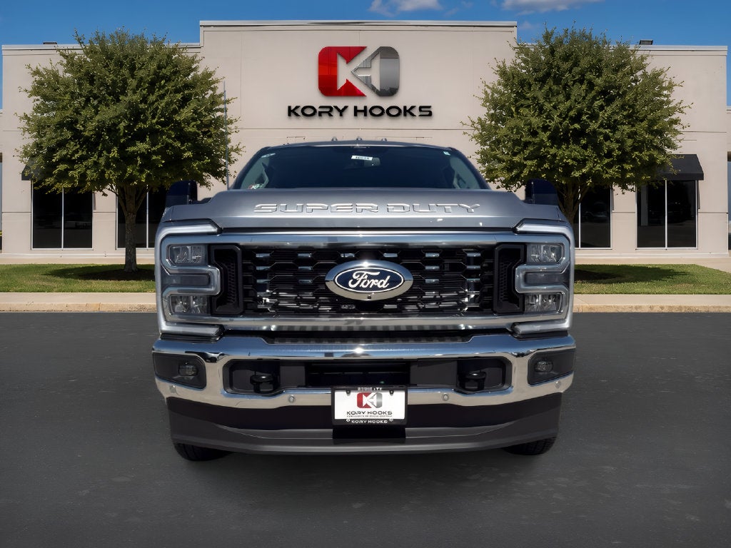 2027 Ford F-350SD Lariat DRW