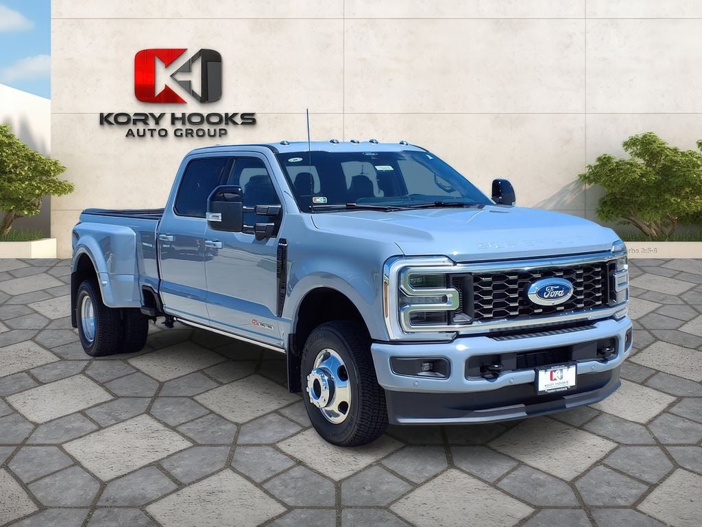 2026 Ford F-350SD Platinum DRW
