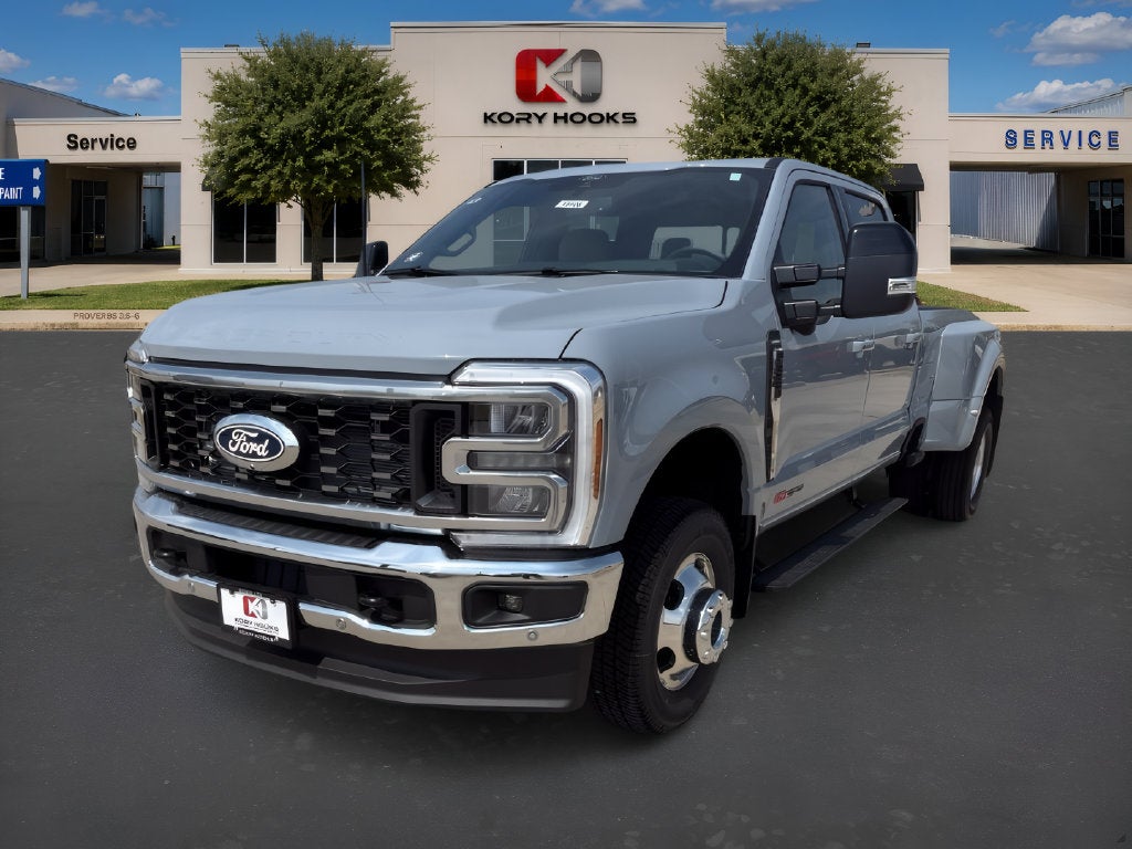 2027 Ford F-350SD Lariat DRW