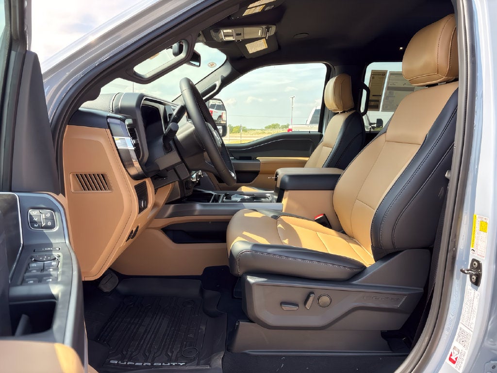 2027 Ford F-350SD Lariat DRW