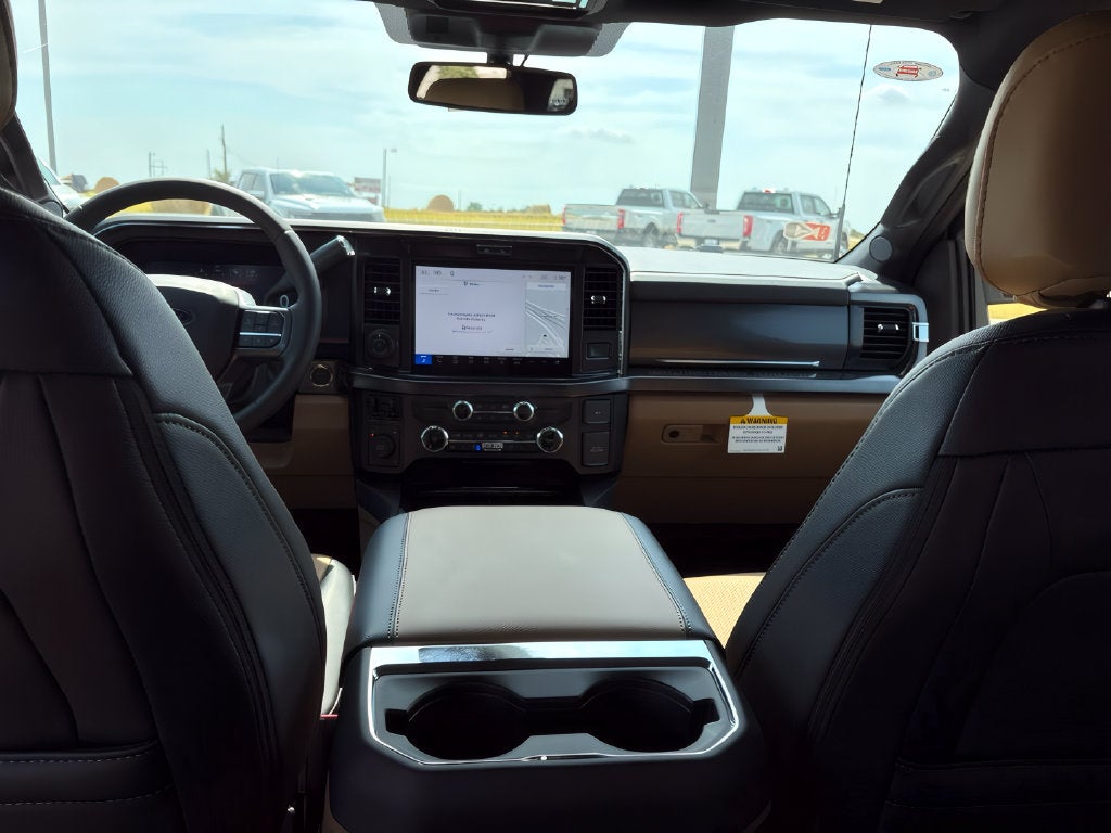 2027 Ford F-350SD Lariat DRW