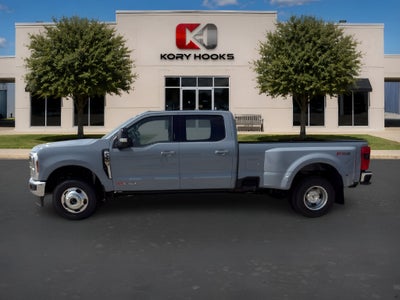 2027 Ford F-350SD Lariat DRW