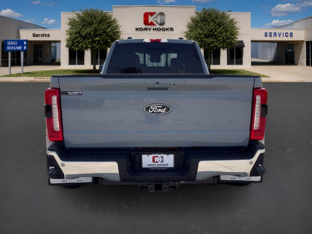 2027 Ford F-350SD Lariat DRW
