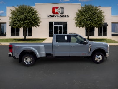 2027 Ford F-350SD Lariat DRW