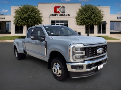2027 Ford F-350SD Lariat DRW