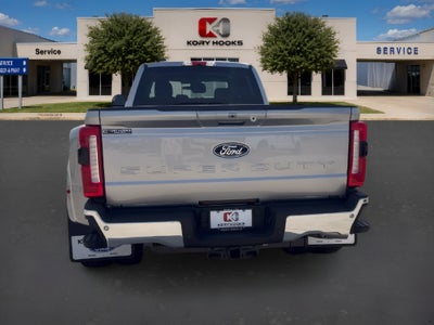 2027 Ford F-350SD Lariat DRW