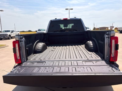 2027 Ford F-350SD Lariat DRW