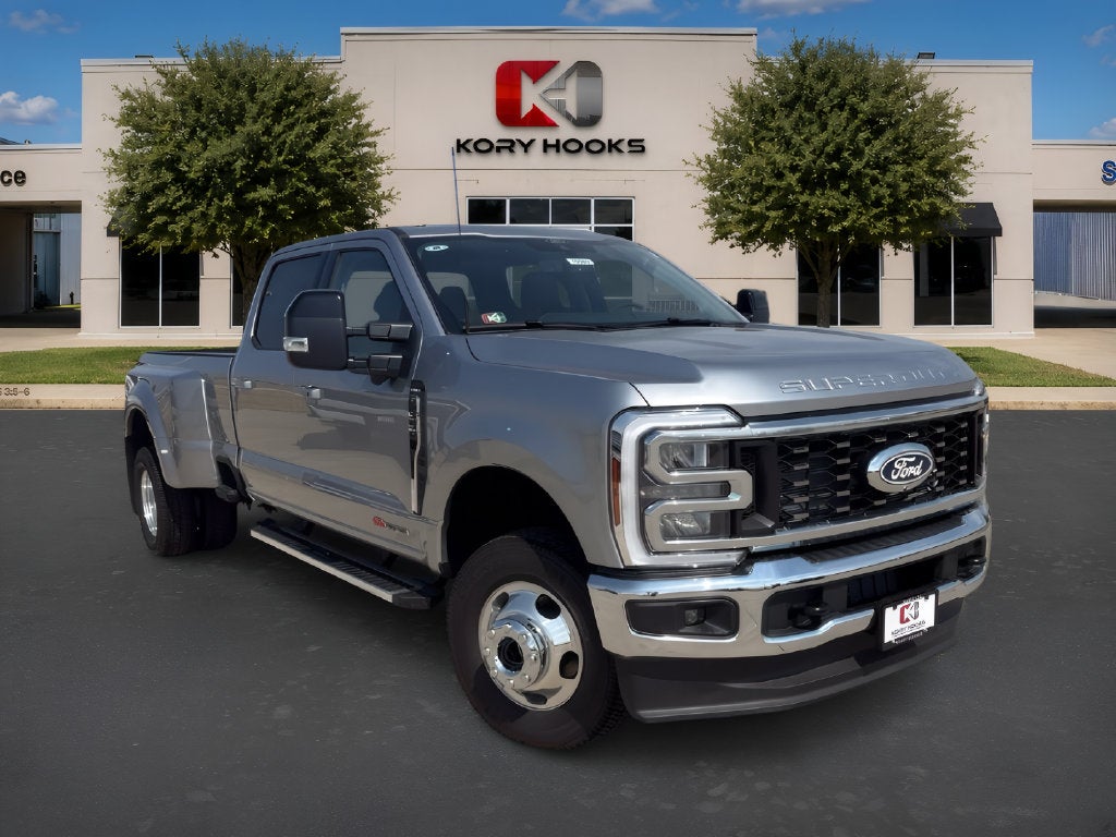 2027 Ford F-350SD Lariat DRW
