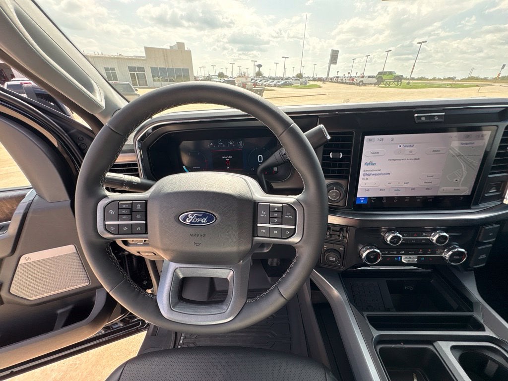 2027 Ford F-350SD Lariat DRW