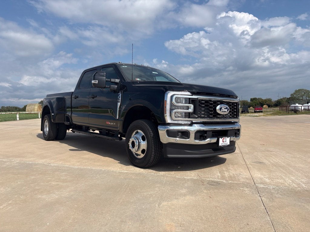 2027 Ford F-350SD Lariat DRW