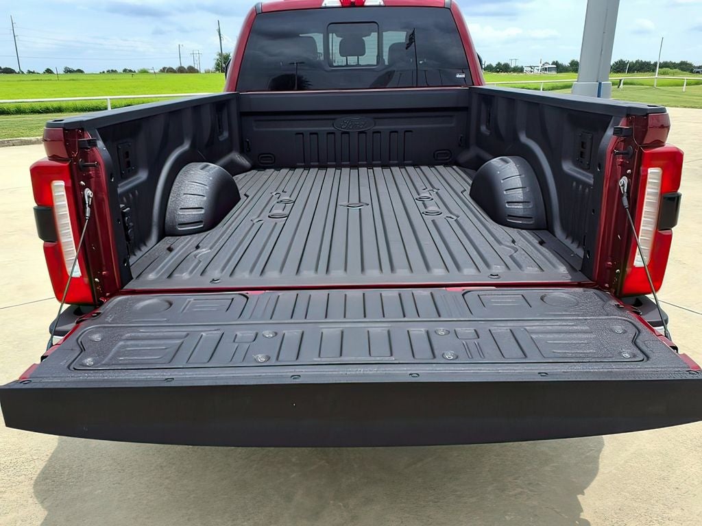 2026 Ford F-350SD Lariat DRW