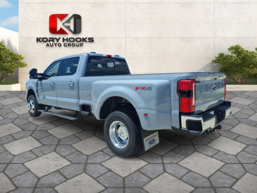 2026 Ford F-350SD Lariat DRW