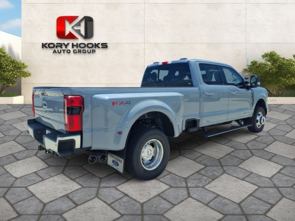 2026 Ford F-350SD Lariat DRW