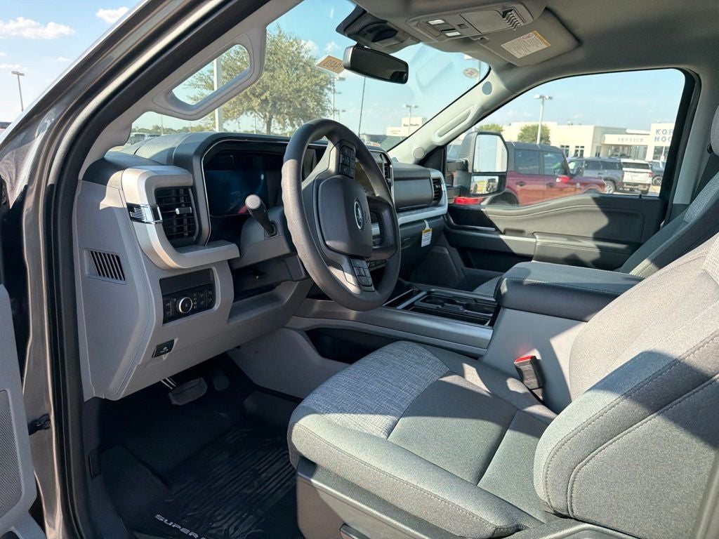 2026 Ford F-350SD XLT DRW
