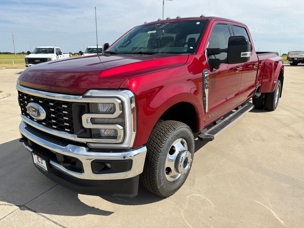 2026 Ford F-350SD Lariat DRW