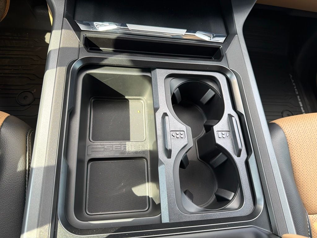 2026 Ford F-350SD Lariat DRW