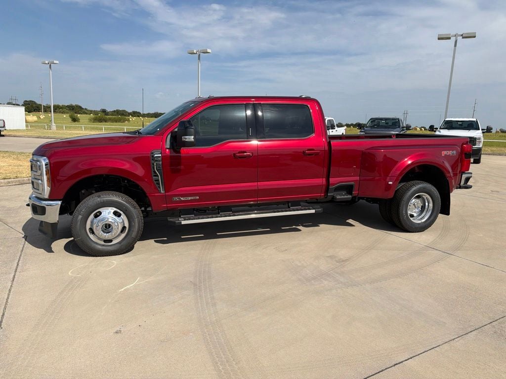 2026 Ford F-350SD Lariat DRW