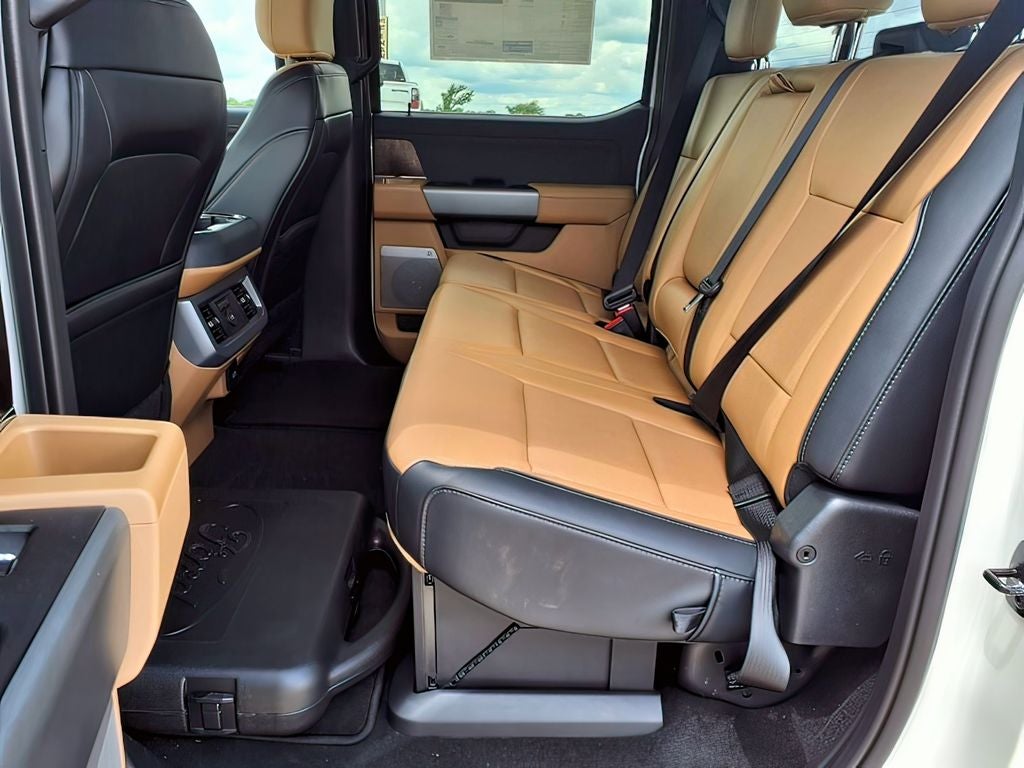 2026 Ford F-450SD Lariat DRW