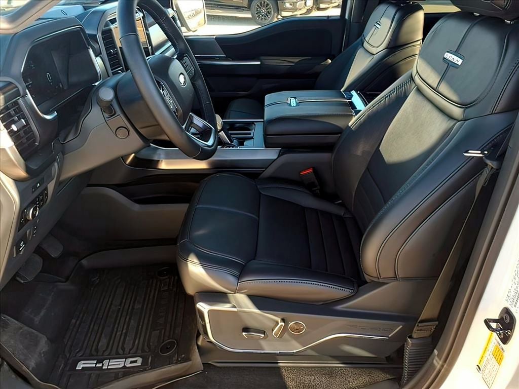 2025 Ford F-150 Platinum