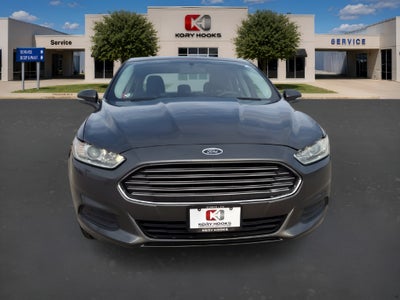2016 Ford Fusion SE