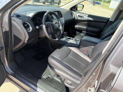 2019 Nissan Pathfinder SL