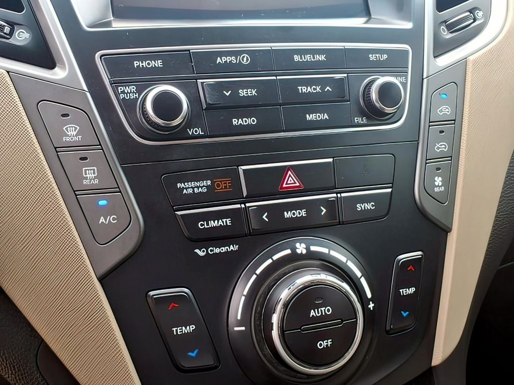 2017 Hyundai Santa Fe SE